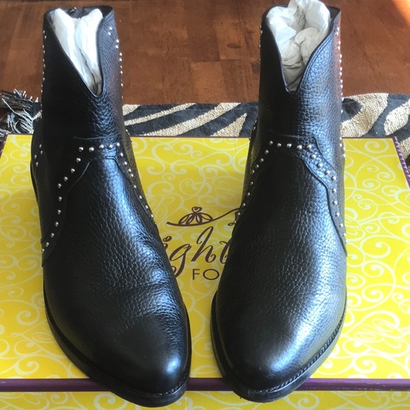 Brighton Boots - Picture 3 of 10